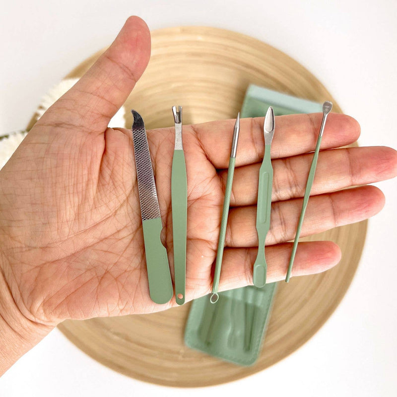 Travel Manicure Set | 8pc Nail Clipper & Tweezer Set | Nails