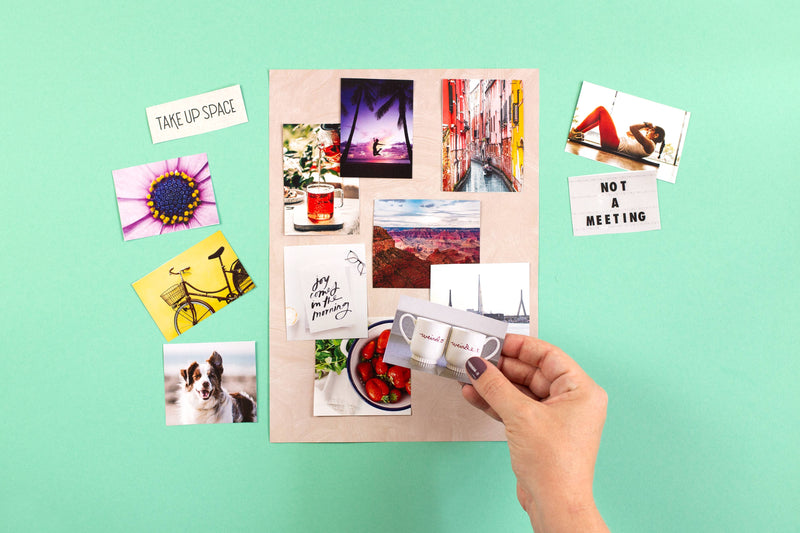 The Vision Board Book: 700+ Words & Images